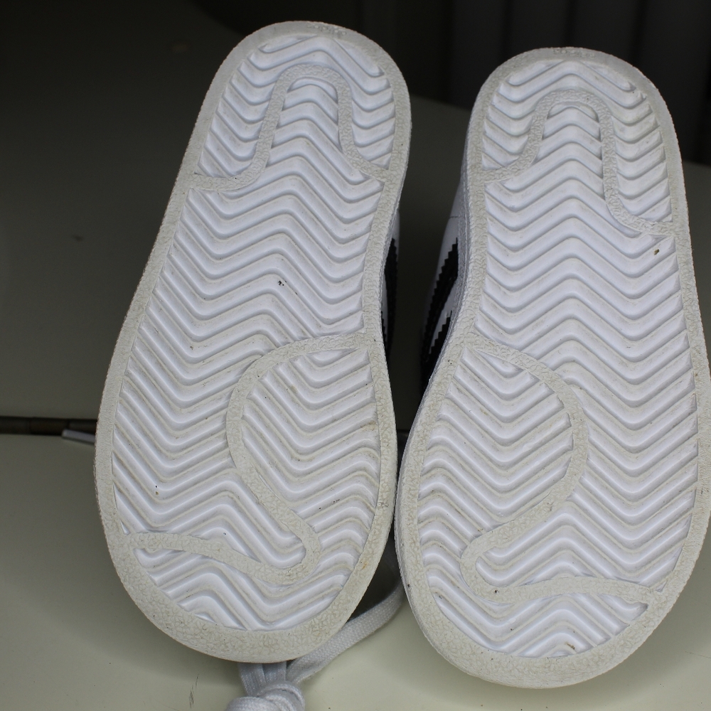 Adidas Pro Model - Picture 3 of 6